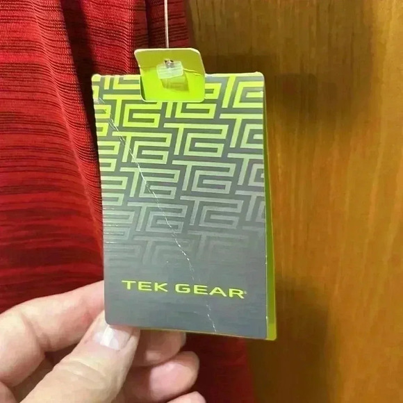 Men’s two button-down short sleeve polo. Size M - Picture 3 of 7